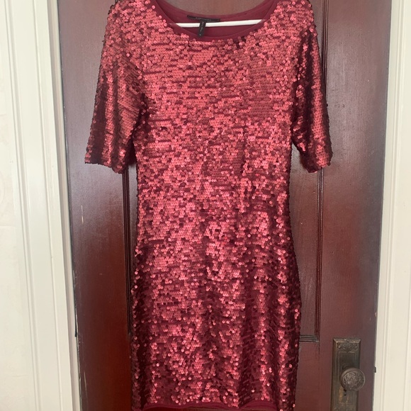 Comfortable and stylish BCBG dress! - Picture 1 of 3